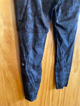 Load image into Gallery viewer, Size 10 Lululemon Black Women&#39;s Leggings

