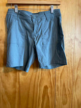 Load image into Gallery viewer, Size 6 Prana Green Women's Shorts
