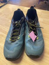 Load image into Gallery viewer, 10.5 Scarpa Men's Shoes
