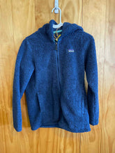 Load image into Gallery viewer, Patagonia Kid's Sweatshirt/sweater

