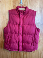 Load image into Gallery viewer, Size Large St. John&#39;s Bay Red Women&#39;s Vest
