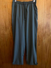 Load image into Gallery viewer, Size Medium Legend Green Women's Hiking Pants
