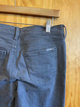 Load image into Gallery viewer, Size 4 Eddie Bauer Grey Women&#39;s Jeans
