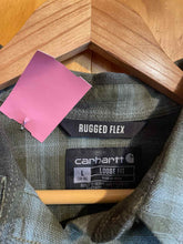 Load image into Gallery viewer, Size L Carhartt Men's Flannel
