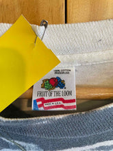 Load image into Gallery viewer, Size Large Fruit of the Loom Men's Short Sleeve Shirt
