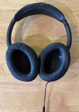 Load image into Gallery viewer, Bose Headphones
