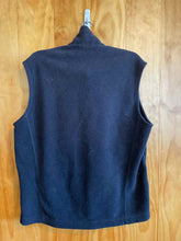 Load image into Gallery viewer, Size Large Patagonia Men's Vest

