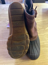 Load image into Gallery viewer, Women's Shoe Size 9 Sperry Brown Boots
