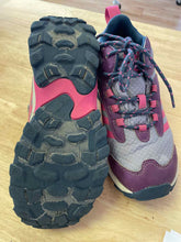 Load image into Gallery viewer, Unisex Merrell Hiking Shoes
