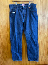 Load image into Gallery viewer, Size 36 Levi's Men's Jeans
