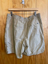 Load image into Gallery viewer, Size 36 REI Tan Women's Shorts
