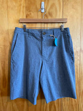 Load image into Gallery viewer, Size 32 O'neill Men's Shorts
