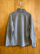 Load image into Gallery viewer, Size Medium Patagonia Men&#39;s Sweater &amp; Sweatshirt
