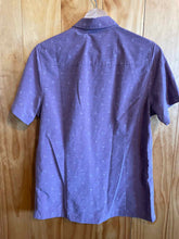 Load image into Gallery viewer, Vuori Men's Short Sleeve Shirt

