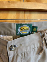 Load image into Gallery viewer, Size 38 Cabelas Men's Pants
