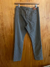 Load image into Gallery viewer, Size 33x32 7 Diamonds Men's Pants
