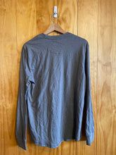 Load image into Gallery viewer, Size Medium Weatherproof Men&#39;s Long Sleeve Shirt
