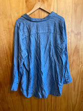 Load image into Gallery viewer, Size 1X Lands End Denim Women&#39;s Long Sleeve Shirt
