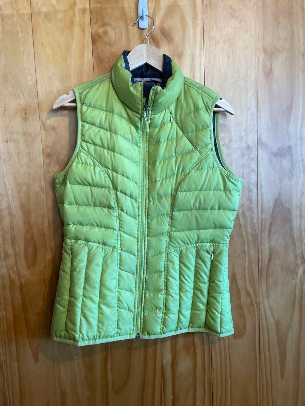 Size Medium Athleta Women's Vest