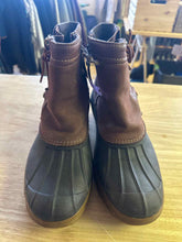 Load image into Gallery viewer, Women's Shoe Size 9 Sperry Brown Boots
