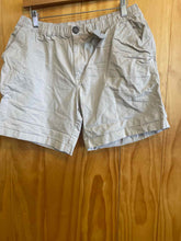 Load image into Gallery viewer, Size Large Chubbies Men's Shorts
