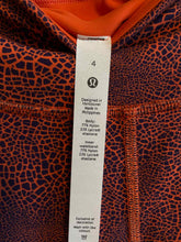 Load image into Gallery viewer, Size 4 Lululemon Orange Women's Leggings
