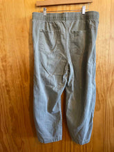 Load image into Gallery viewer, Size L Gap Green Women's Pants
