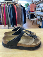 Load image into Gallery viewer, Shoe Size 39 Papillio Black Sandals
