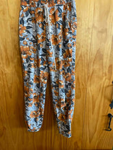 Load image into Gallery viewer, Size S Urban Outfitters Grey Women's Sweatpants
