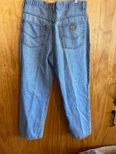 Load image into Gallery viewer, Size 34 Gravel Gear Men's Jeans
