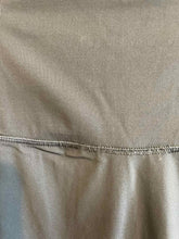 Load image into Gallery viewer, Size M Everlane Green Women's Leggings
