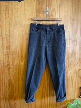 Load image into Gallery viewer, Size Medium Lee Black Women&#39;s Jeans
