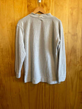Load image into Gallery viewer, Size M Orignial League White Women's Sweater &amp; Sweatshirt

