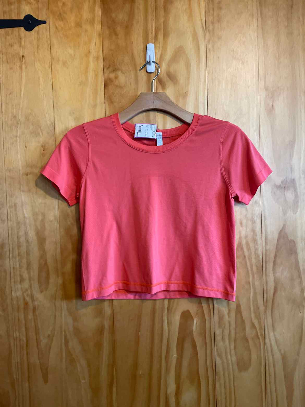 Size 6 Lululemon Purple Women's Short Sleeve Shirt