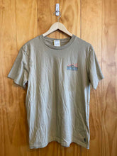 Load image into Gallery viewer, Size Large Billabong Men's Short Sleeve Shirt
