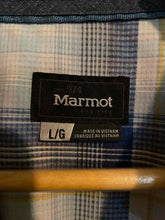 Load image into Gallery viewer, Size Large Marmot Men's Short Sleeve Shirt
