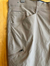Load image into Gallery viewer, Size 36 Orvis Men's Pants
