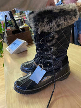 Load image into Gallery viewer, Women&#39;s Shoe Size 8 khombu Black Women&#39;s Winter Boots
