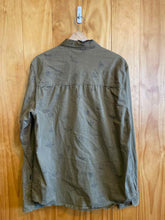 Load image into Gallery viewer, Size Large Kavu Men's Flannel
