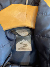 Load image into Gallery viewer, Size X-Large Storm Creek Men's Vest
