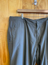 Load image into Gallery viewer, Size 42x34 Clothing Arts Men&#39;s Pants
