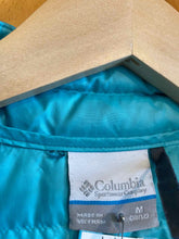 Load image into Gallery viewer, Child Size 10-12 Columbia Girl&#39;s Jacket
