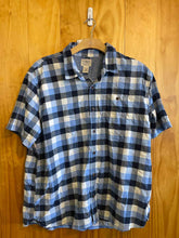 Load image into Gallery viewer, Size XL L.L. Bean Men's Short Sleeve Shirt
