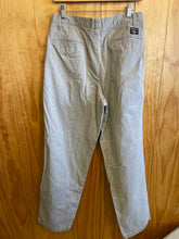 Load image into Gallery viewer, Size 33x34 Eddie Bauer Men's Pants
