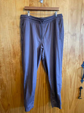 Load image into Gallery viewer, Size XL Under Armour Purple Women&#39;s Sweatpants
