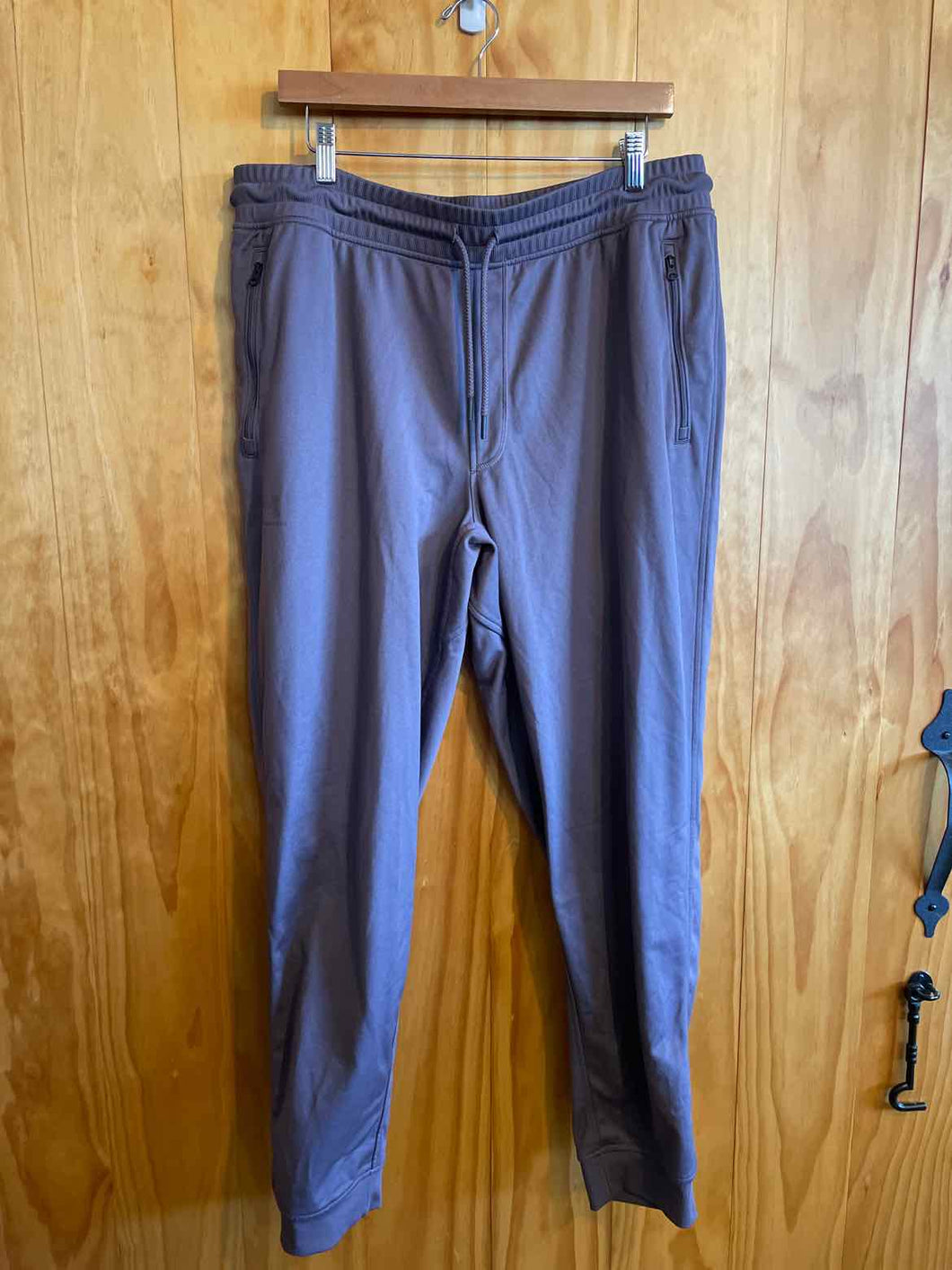Size XL Under Armour Purple Women's Sweatpants