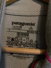 Load image into Gallery viewer, Size Large Patagonia Grey Women's Base Layer Top
