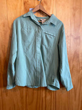 Load image into Gallery viewer, Size Medium Woolrich Green Women's Long Sleeve Shirt
