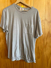 Load image into Gallery viewer, Size Large Fjall Raven Men's Short Sleeve Shirt
