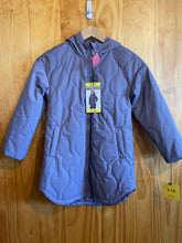 Load image into Gallery viewer, Mondetta Winter Coat
